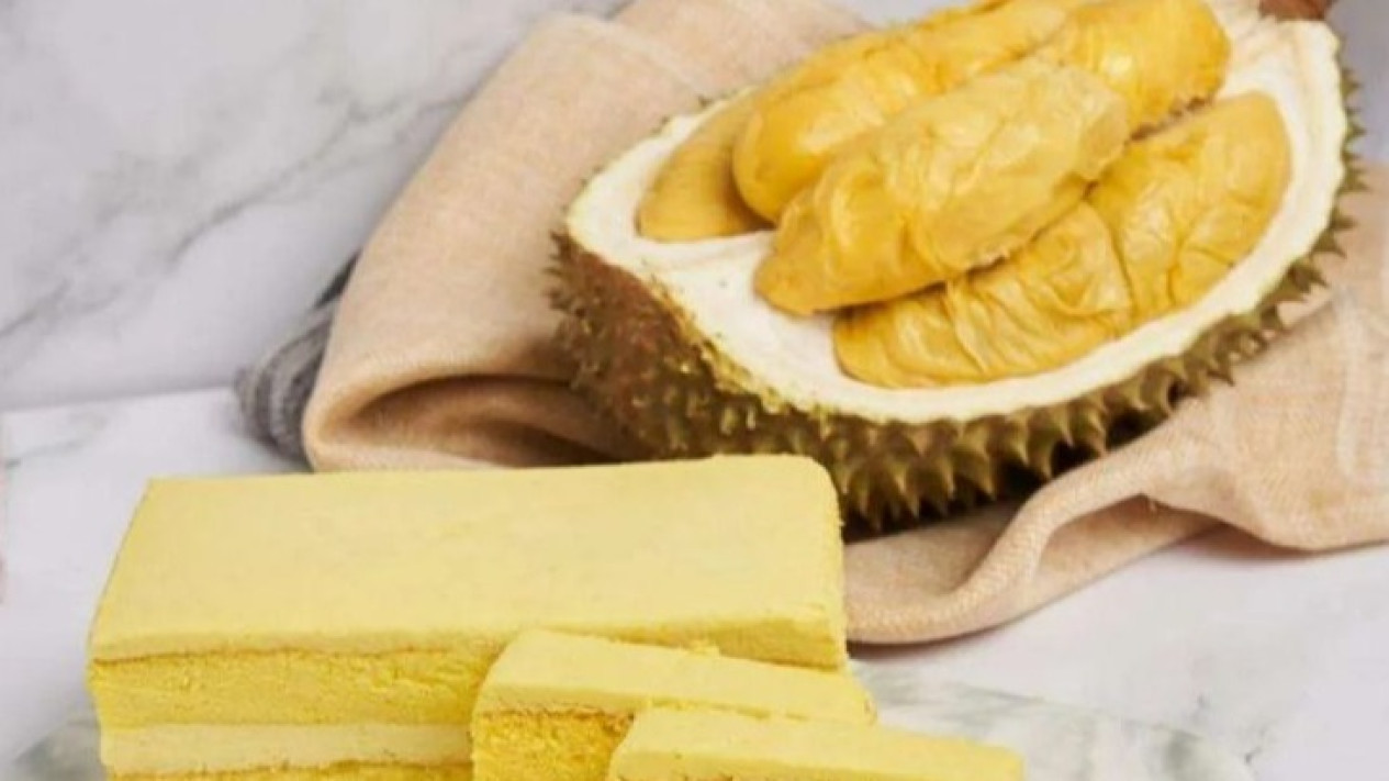 Durian Cilacap yang Menggugah Selera: Babeh Aris Menyajikan Kelezatan Lokal